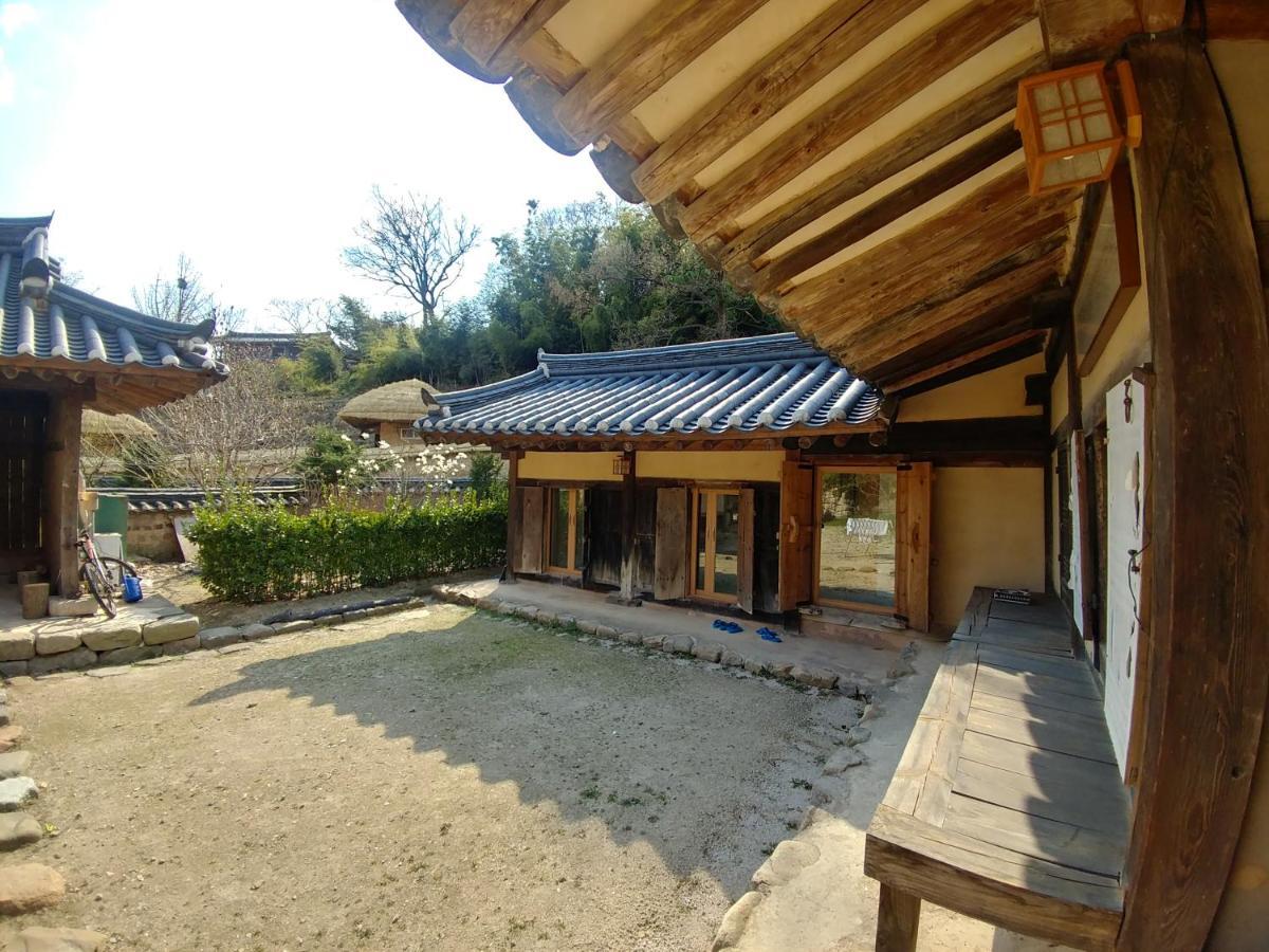 Samsan Traditional Hanok Guest House Gyeongju Exterior foto